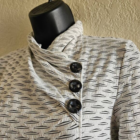 Habitat Blurred Lines Textured Blouse - Picture 4 of 8